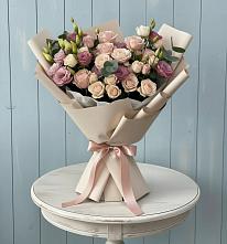 Букет цветов из:  Розы и Лизиантусы в Смышляевка