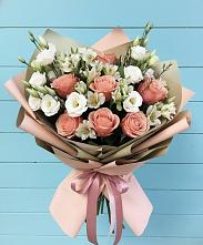 Букет цветов из:  Розы, Альстромерии и Лизиантусы в Смышляевка