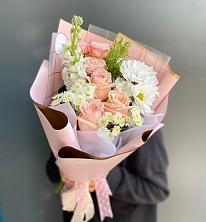 Букет цветов из:  Хризантемы и Розы в Смышляевка