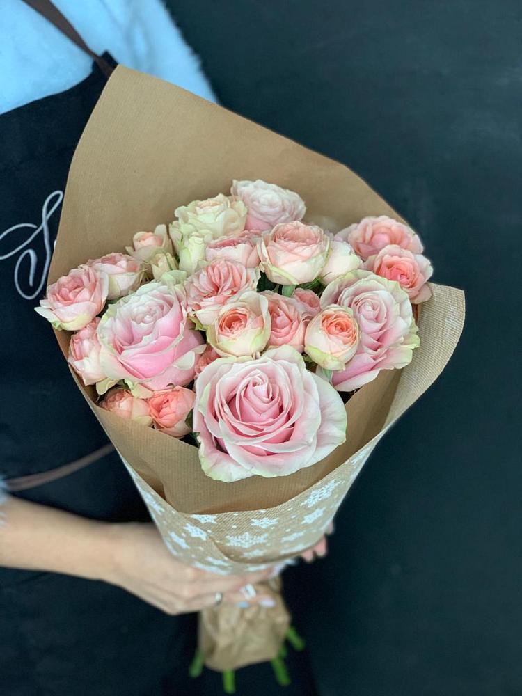 Букет цветов из: Хризантемы и Розы в Смышляевка