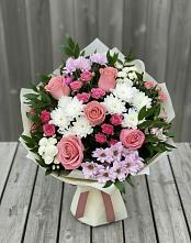 Букет цветов из:  Альстромерии, Гвоздики, Розы и Хризантемы в Смышляевка