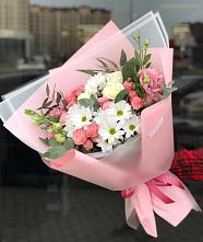 Букет цветов из:  Розы, Лизиантусы и Хризантемы в Смышляевка