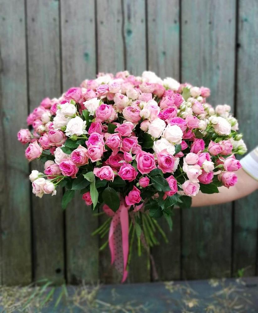 Букет Розовые кустовые розы Натали и Лав Лидия в Смышляевка