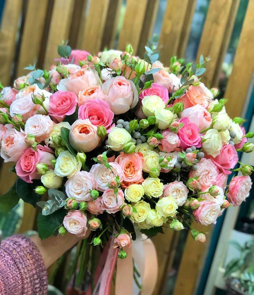 Букет цветов из: Розы в Смышляевка