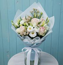 Букет цветов из:  Розы и Лизиантусы в Смышляевка