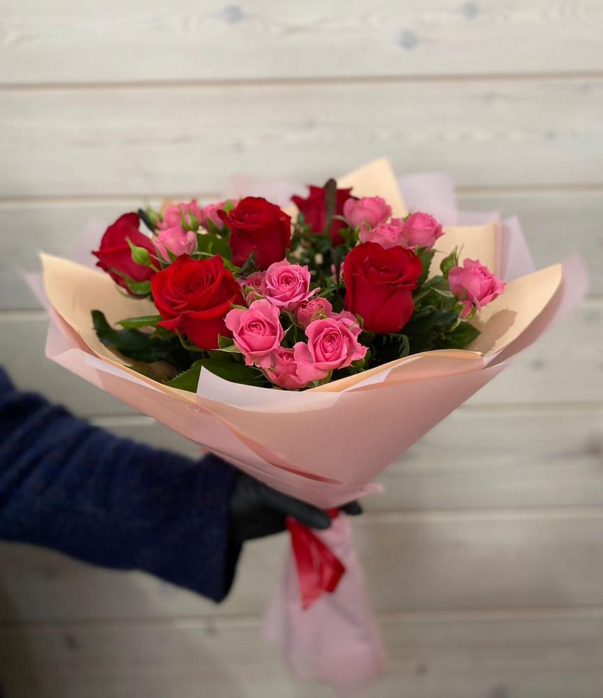 Букет цветов из: Розы в Смышляевка