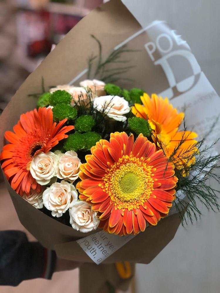 Букет цветов из: Герберы, Хризантемы и Розы в Смышляевка