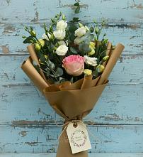 Букет цветов из:  Розы и Лизиантусы в Смышляевка